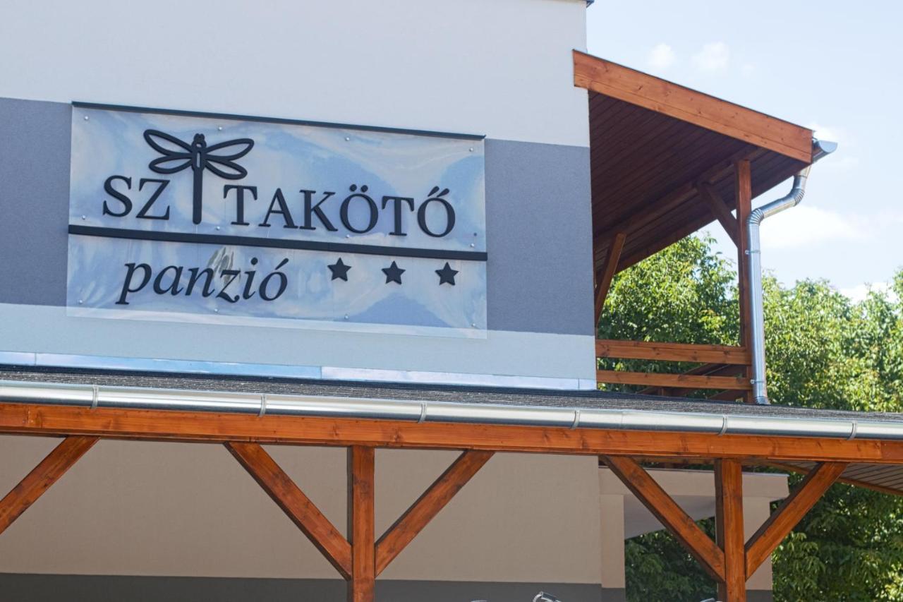 Szitakoeto Panzio Hotel Tiszafured Exterior photo